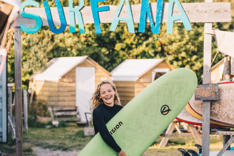 Surfana Vlieland surf school surfles