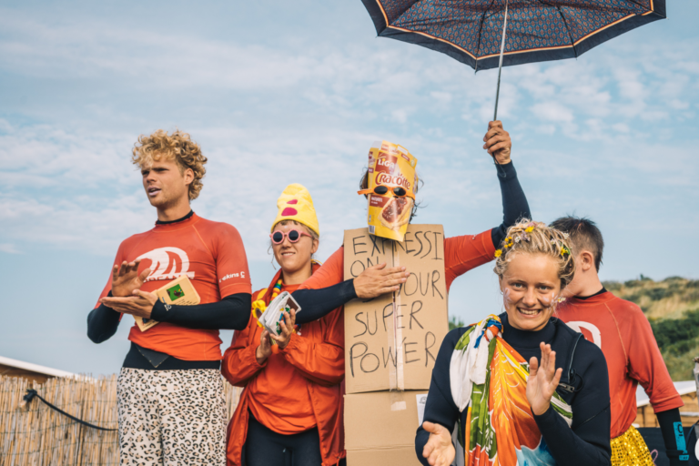 surfana zomerkamp Bloemendaal aan zee surf Vlieland