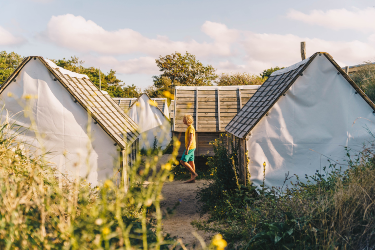 Surfana Bloemendaal Kamping De Lakens surf vakantie accommodatie