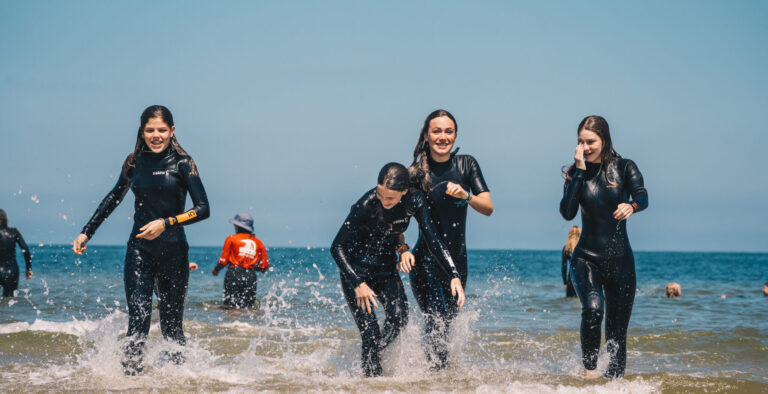 surfana zomerkamp Bloemendaal aan zee surf Vlieland